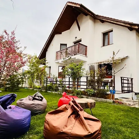 Апартаменти Cristina House
