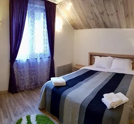 Апартаменти Cristina House