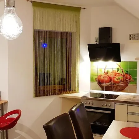 Апартаменти Cristina House Брашов