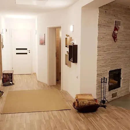 Апартаменти Cristina House *